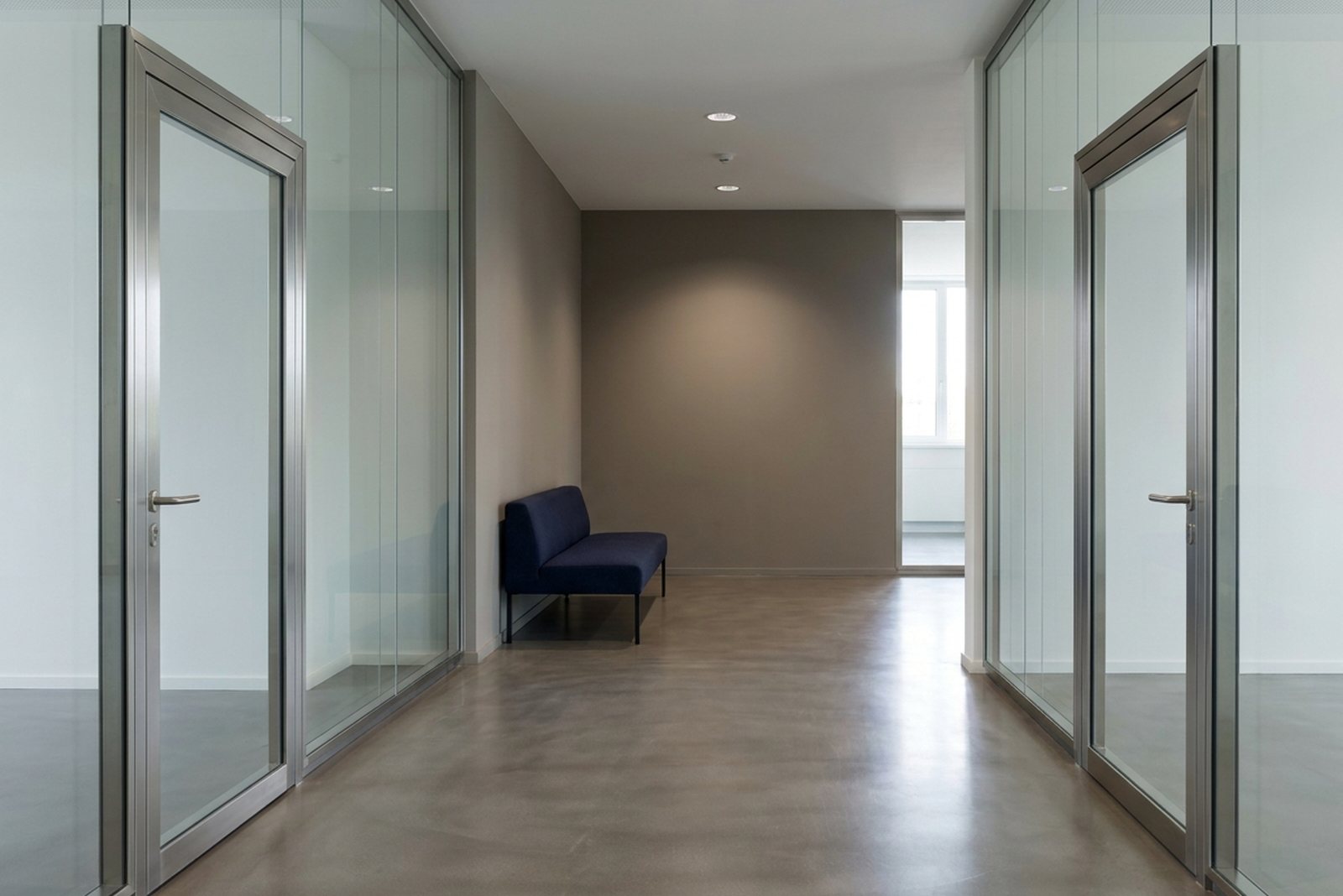 Unterhaltsreinigung Büro Saarbrücken — Gewerbereinigung durch hn-clean